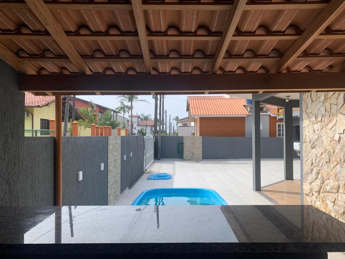 フロリアノポリス Casa De Temporada No Sul Da Ilha Com Piscinaヴィラ エクステリア 写真